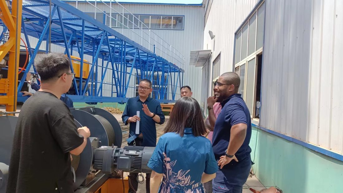 Technical discussion at the hoist winch and rope drum on measuring range and calibration