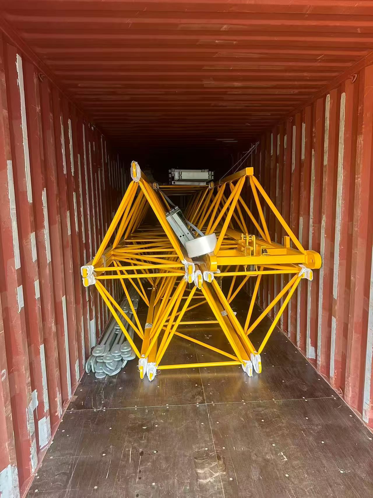 Tower crane counterweight (illustrative) (2)