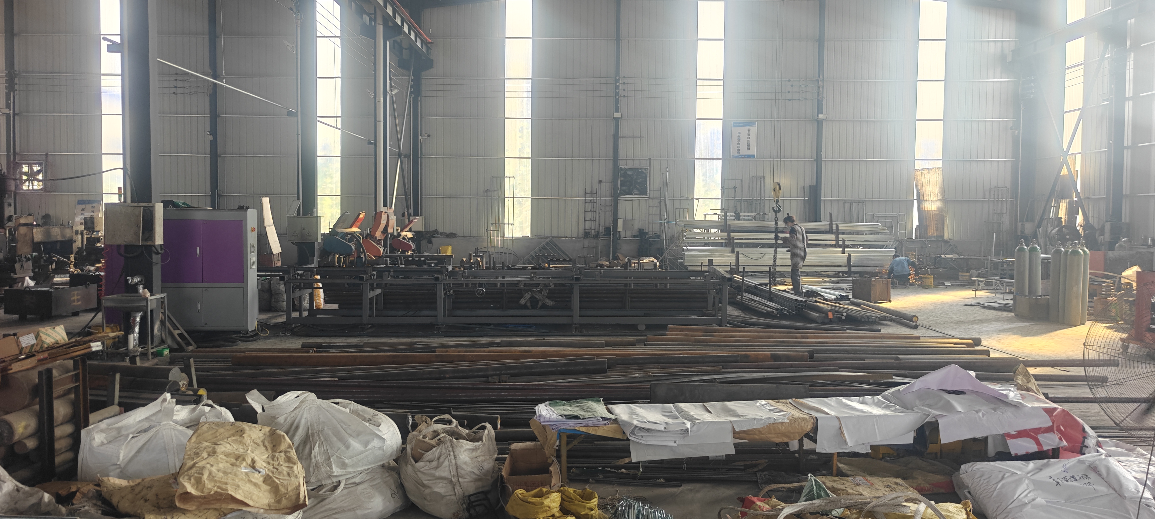 Tower crane tie rod / pendant (illustrative) (1)